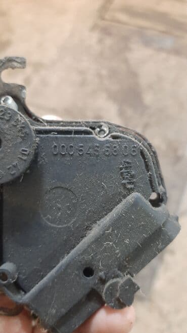 Ferrari: Mercedes-Benz W124, İşlənmiş — 3