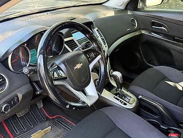şevrolet aveo satışı: Chevrolet Cruze: 1.4 l | 2014 il 18888 km Sedan — 4