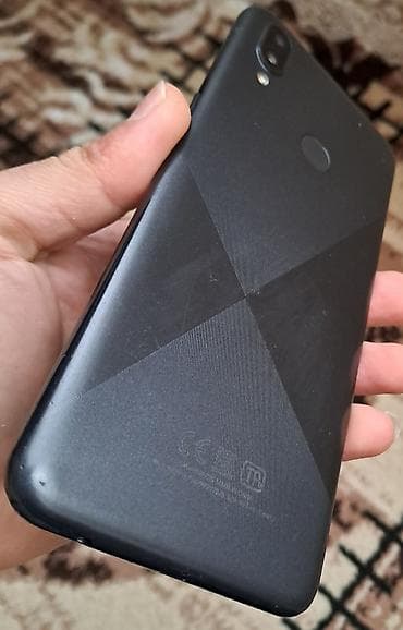 ikinci el iphone x: Samsung Galaxy A10s, 32 GB, rəng - Qara, Düyməli, Barmaq izi, İki sim kartlı — 2