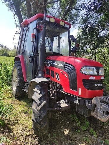 10 yaş için motorlar: Lovol 504-B traktor - Güc sinfi: təxmini 50 a.g. (model 504-B) - — 1
