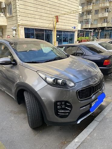 teker 17: Kia Sportage: 1.7 l | 2017 il Krossover — 1