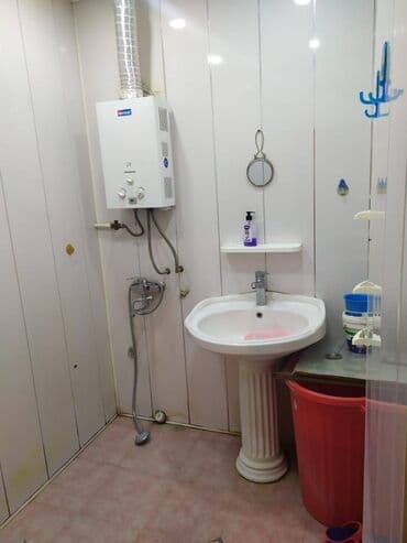 lənd kuruzer ucun led işıq lupası hardan tapmaq olar: Bakı, 2 otaqlı, Köhnə tikili, m. Həzi Aslanov, 65 kv. m — 13