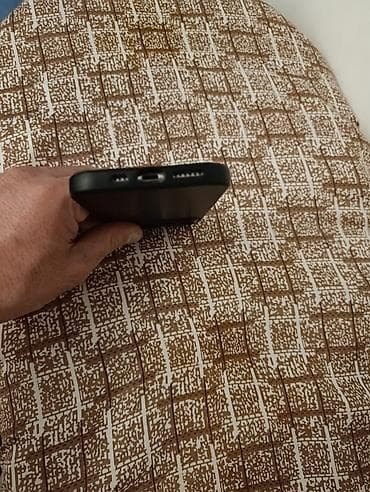 iphone 7 ekran: IPhone 11 Pro, Gümüşü — 10