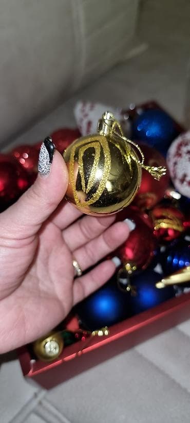 Uşaqlar üçün digər mallar: Bayram ağacı bəzəkləri dəsti TƏZƏDİR HƏRŞEY BİR YERDƏ KOROBKADA 40 M - — 8