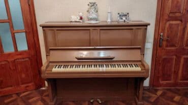 Sintezatorlar: Pianino 1100 azn 🏡Merdakan 🚚 Ödənişli çatdırılma var ⚡️⚡️lale 2 kod — 1