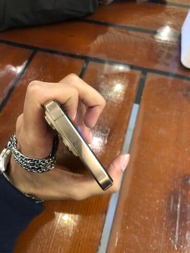 tab 8: IPhone 16 Pro, 256 GB, Qızılı, Zəmanət — 3