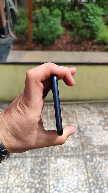 iphone 7 ekran: IPhone 7 Plus, Jet Black, Barmaq izi — 5
