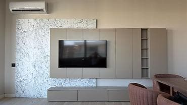 ev stulu: Mebel dəsti – TV üçün divar sistemi - Minimalist dizaynlı, bej rəngdə — 1