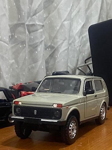 CD, DVD disklər və kassetlər: Dal stoplar islenilib diskler islenilib qabag pavorotnikler arxa qutu — 1