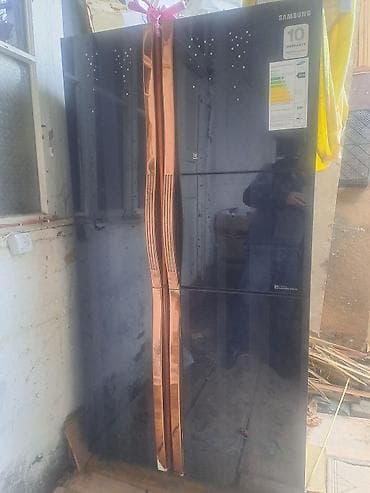 2 qapılı Samsung Soyuducu Satılır, rəng - Qara