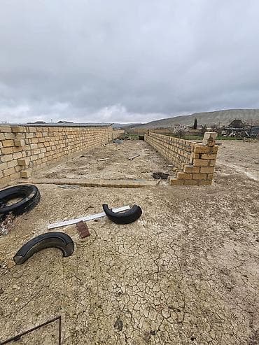 ev alqi satqisi gence: Həyətyanı torpaq sahəsi və tikili Evin yarı hissəsi daş, yarı hissə — 5