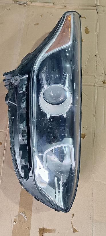 Sağ, Yaxın və uzaq vuran işıqlar Kia, 2019 il, Orijinal lalafo.az -da Sağ, Yaxın və uzaq vuran işıqlar Kia, 2019 il, Orijinal