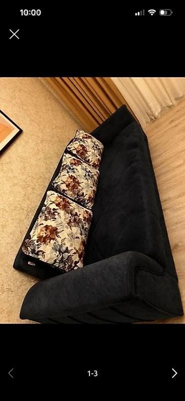Мебель: Qara rəngli yumşaq parça üzlü 3 yerlik divan. - Korpus: zərif xəttli — 4
