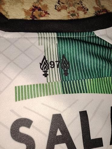 İdman formaları: Məhsul: Liverpool FC 23/24 Nike səfər(away) forması – Mo. Salah 11 - — 8