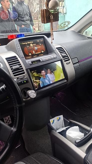 zil maşın: Toyota Prius: 1.5 l | 2009 il Hetçbek — 4