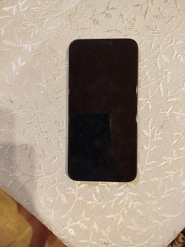 mobile phone: IPhone X, 64 GB, Gümüşü, Qırıq — 1