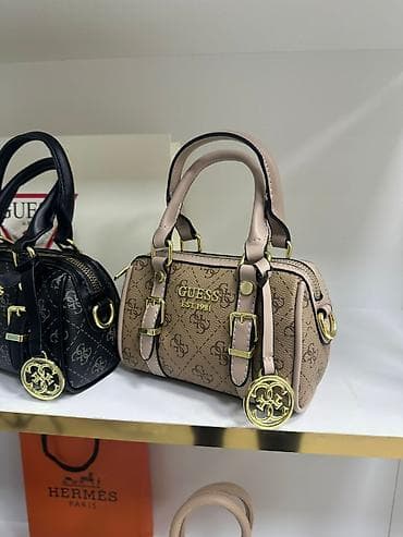 qizil saat: Çiyin çantası, Guess — 8
