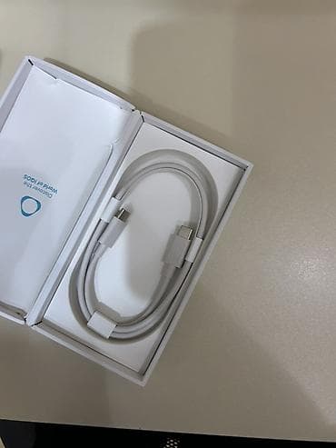 nişan şalları: IQOS cihazı – tünd mavi rəng Xüsusiyyətlər: - Kompakt, zərif dizayn; — 3