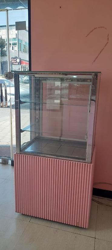 vitrin şüşə: Şüşə vitrinli soyuducu (dessert/pastane tipli) - Şaquli şüşə vitrina — 1