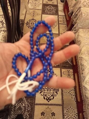 Mavi muncuqlardan ibarət təsbeh - Material: parlaq mavi plastik/akril