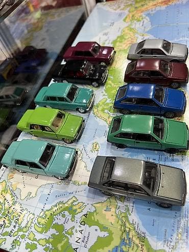 vazalar: Məhsul: Lada Vaz Masin modelleri 10 ededi 650manat.Kolleksiya üçün — 2