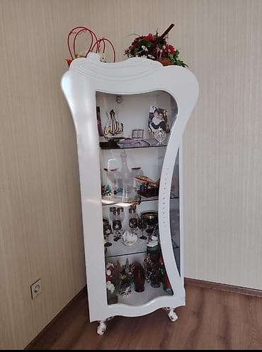 madeyra stol stul: Ağ rəngdə zərif mebel dəsti Tərkibi: - Yataq otağı üçün iki nəfərlik — 4