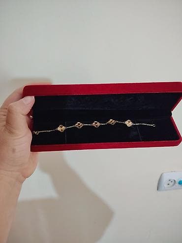 broşlar: Bilərzik, Sarı qızıl — 1