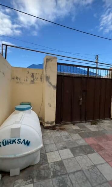 Kirayə evlər: Binəqədi qəs. 3 otaqlı, 100 kv. m, Yeni təmirli — 20