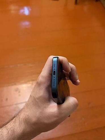 nokia e90 communicator: Telefonun platası ve ekranı işləmir ehtiyat hissəsi kimi satılır — 4