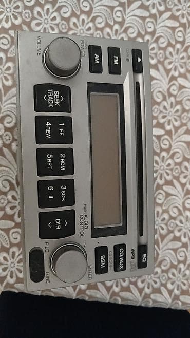 maqnitofon: Hyundai Autonet OEM avtomobil maqnitofonu - Modell: H447 JBD - Part — 1