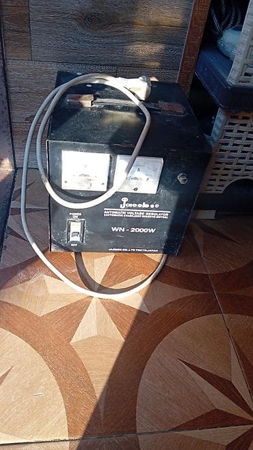 staplizator: Jacobs Automatic Voltage Regulator WN-2000W - Güc: 2000W - Tip — 2