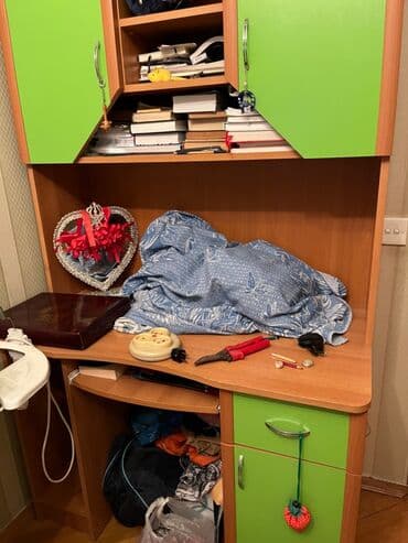 genc qiz otagi: Oğlan və qız üçün, İşlənmiş, Təknəfərlik çarpayı, Yazı masası, Dolab, Komod — 2