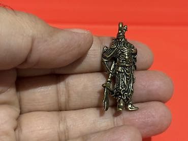 Güzgülər: Fiqur, Metal, rəng - Qızılı — 8