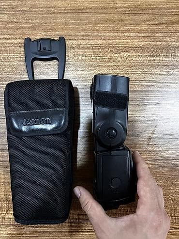 video reqstrator: Canon Speedlite 580EX II xarici flaş - Brend/model: Canon Speedlite — 3