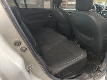 Alfa Romeo: Renault Logan sedan - Rəng: ağ - Yanacaq: benzin - Ötürücü: ön - — 5