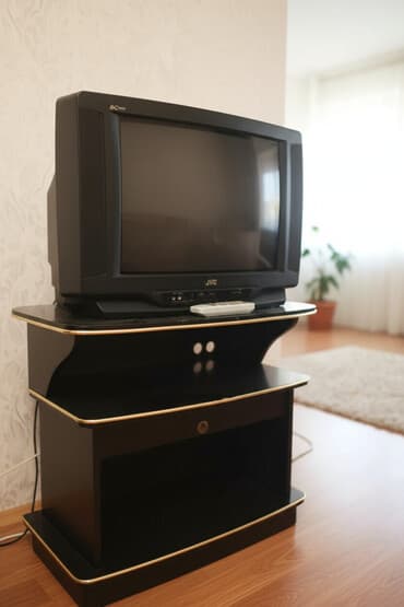 divarda televizor yeri: İşlənmiş Televizor JVC Ünvandan götürmə — 1