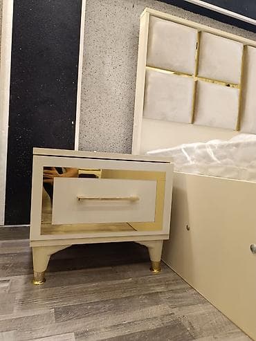 pol kraskasi: İkinəfərlik çarpayı, Dolab, Rusiya, Yeni — 5