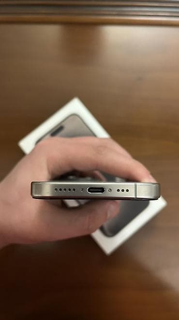 iphone 5 's: IPhone 15 Pro, 128 GB, Gümüşü — 6