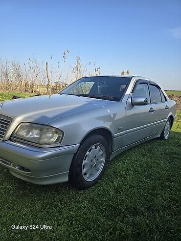 015 guzgu: Mercedes-Benz C-Class: 2.2 l | 1998 il Sedan — 4