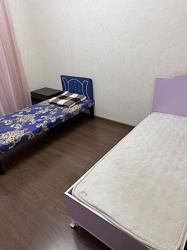 kreditle divanlar: İki ədəd tək nəfərlik çarpayı dəsti - 1 ədəd ağ rəngli tək çarpayı — 1