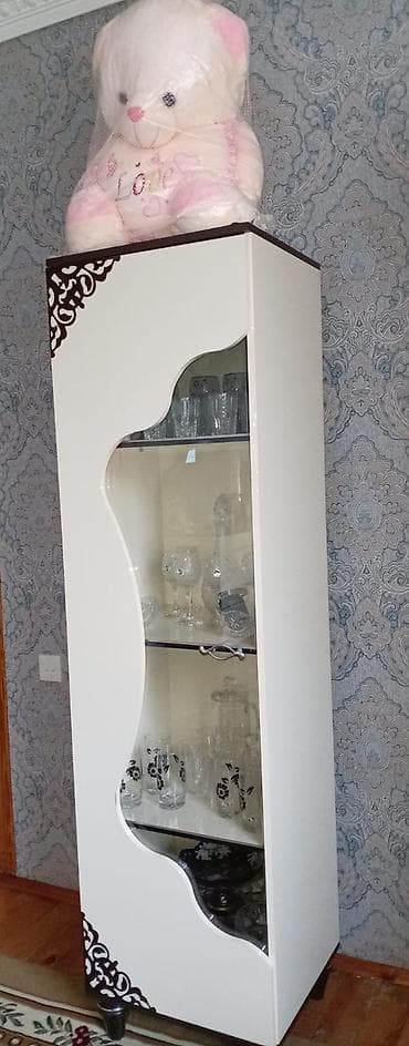 Şüşəli dolab vitrini, İşlənmiş lalafo.az -da Şüşəli dolab vitrini, İşlənmiş