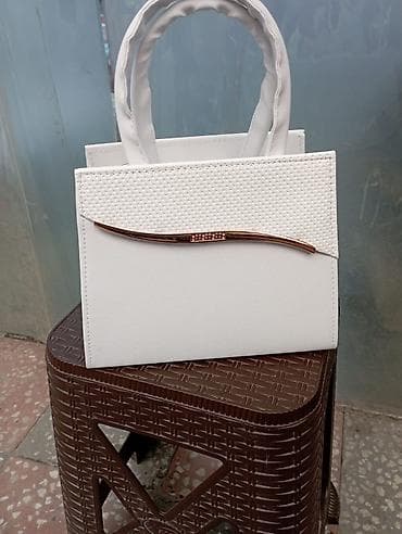 Xanımlara özəl. şookkk endirim. Qiymət 17 azn. Əziz