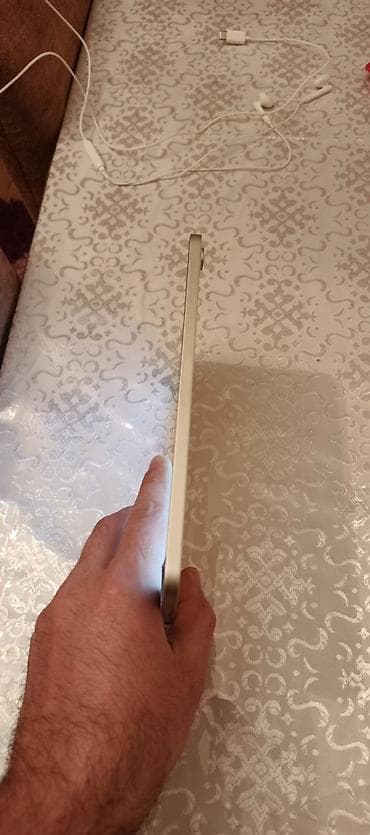 i̇pad mini: İşlənmiş Apple iPad 9 (2021), 10,2", 64 GB — 4