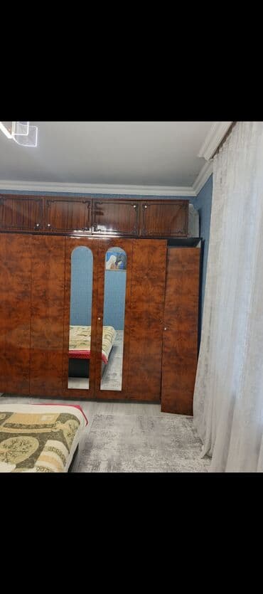 ayaqabl dolabl: İkinəfərlik çarpayı, Dolab — 2