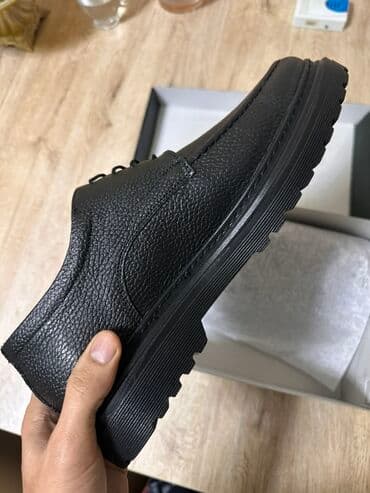 kisi: Türkiyədən sifariş olunub təmiz dəridir yumşaq rahat ayaqqabıdır. Ölçü — 5