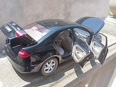 Kolleksiya üçün detallı die-cast model avtomobil - Marka/model: JAC — 2