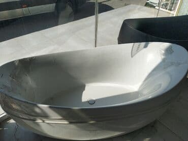 hamam akses: Ağ rəngli, oval formalı vanna otağı üçün nəzərdə tutulmuş vanna — 2