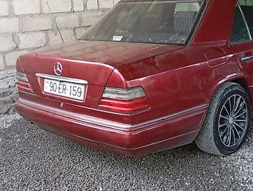 Mercedes-Benz W124: 3 l | 1993 il Sedan lalafo.az -da Mercedes-Benz W124: 3 l | 1993 il Sedan