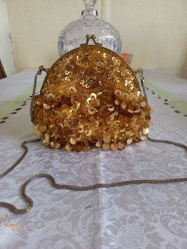 Ziyafət çantası.25 ilindir təzə əla vəziyyətdə lalafo.az -da Ziyafət çantası.25 ilindir təzə əla vəziyyətdə