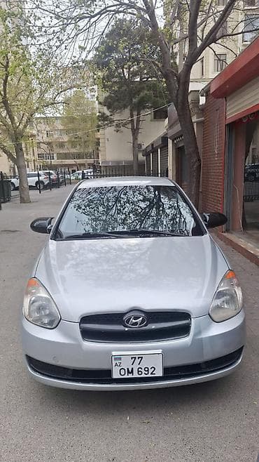 changan benni 2014: Hyundai Accent: 1.5 l | 2007 il Sedan — 2